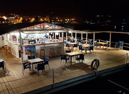 cabo-verde/santa-luzia/bar/marina-mindelo-floating-bar