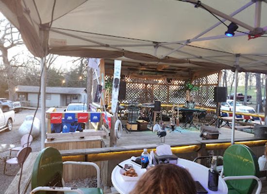 oklahoma/ozark-plateau/bar/the-deck-at-cookson-village