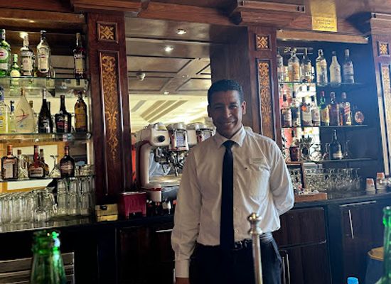 egypt/luxor/west-bank/bar/nile-bar-lounge