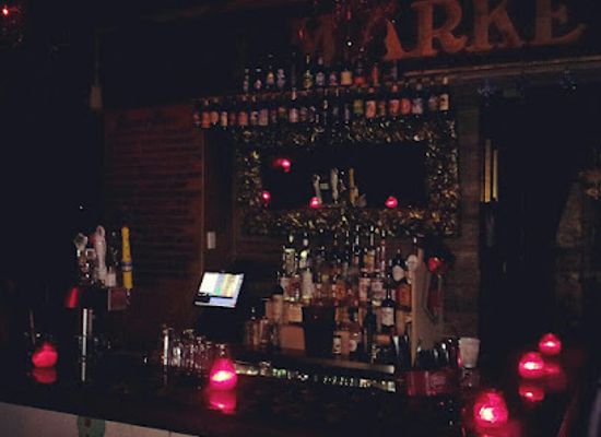 florida/orlando/downtown-orlando/bar/the-hen-house-bar