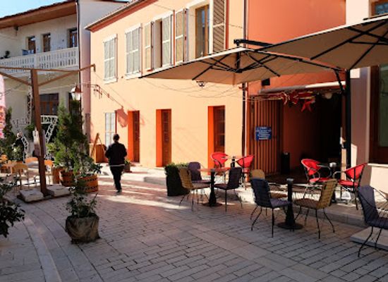 albania/vlore/bar/te-beu-coffee-wine-bar