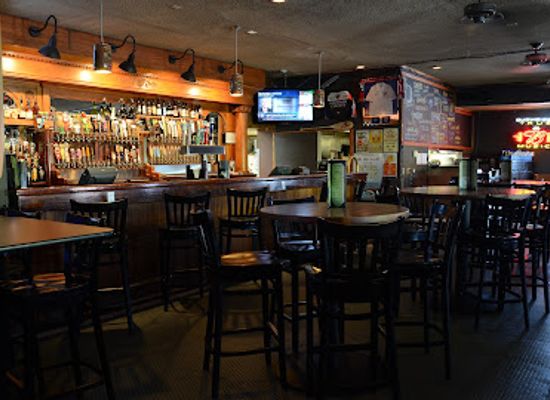 iowa/west-des-moines/bar/the-keg-stand