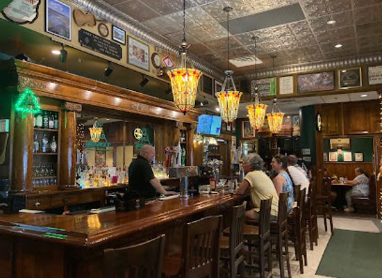 massachusetts/barnstable-county/bar/the-auld-triangle-irish-pub-restaurant