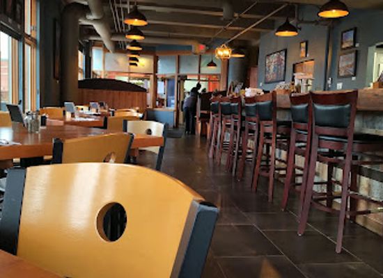 minnesota/lake-superior/bar/lake-avenue-restaurant-bar