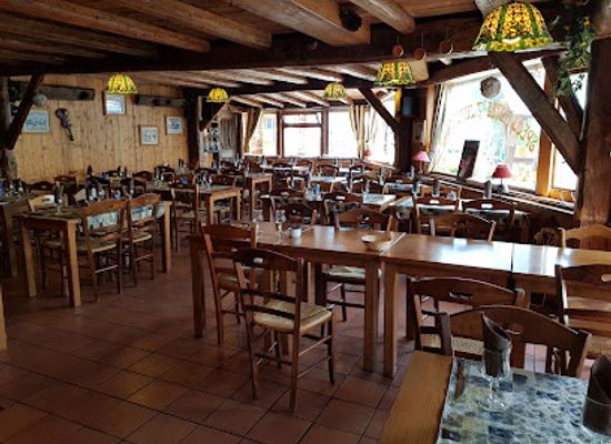 france/alpe-d-huez/bar/restaurant-la-pomme-de-pin
