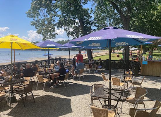 vermont/chittenden-county/bar/beach-house-vt