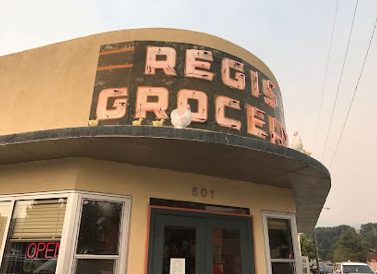 montana/the-beartooth-mountains/bar/cafe-regis
