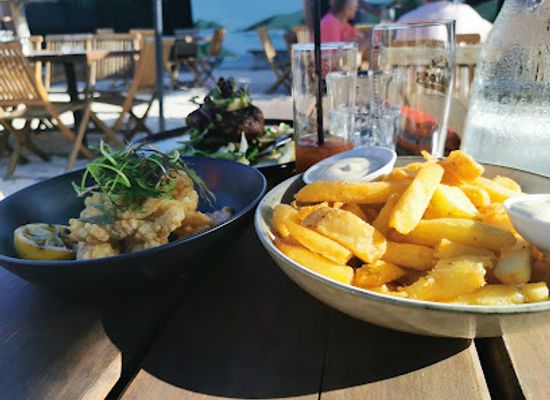 new-zealand/tasman/bar/riwaka-hotel