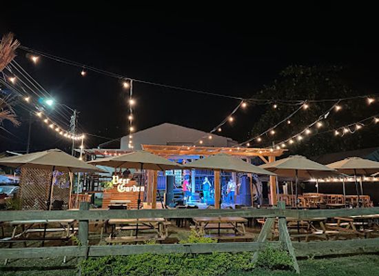 honduras/la-ceiba/bar/la-zona-beer-garden
