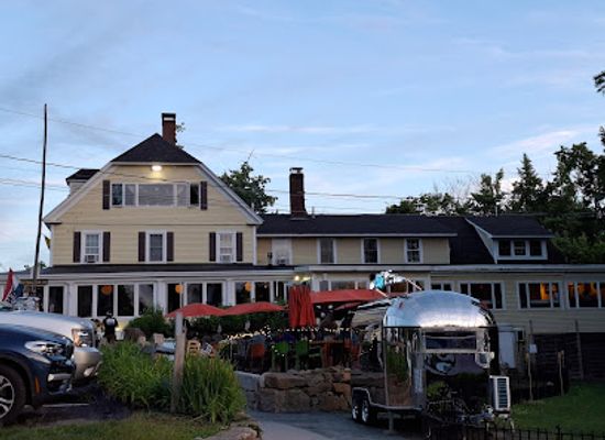new-hampshire/carroll-county/bar/moat-mountain-smokehouse-brewing-co