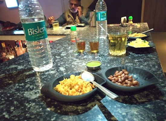 india/jabalpur/bar/vini-s-bar-restaurant