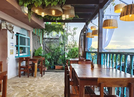 guatemala/peten/bar/la-casa-de-enrico