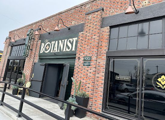 california/bakersfield/bar/the-botanist