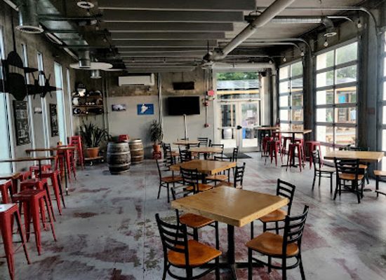 maine/brunswick/bar/flight-deck-brewing