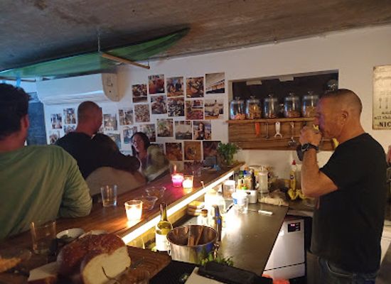 israel/sharon-plain/bar/shimi-s-bar