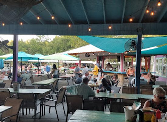 missouri/pomme-de-terre-lake/bar/franky-louie-s-beachfront-bar-grill