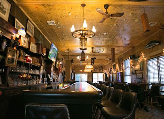 illinois/river-bend/bar/the-bloody-bucket-saloon
