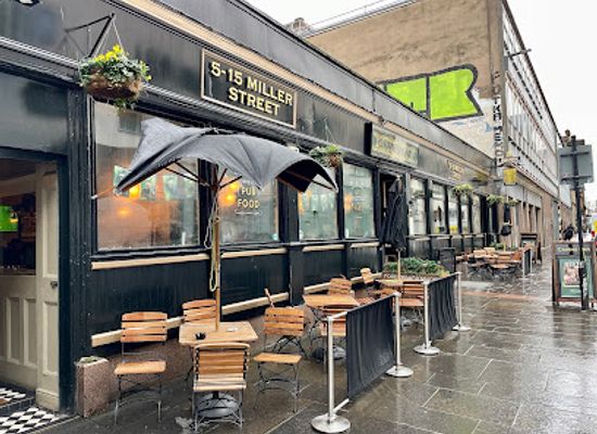 united-kingdom/glasgow/merchant-city/bar/cairns-bar