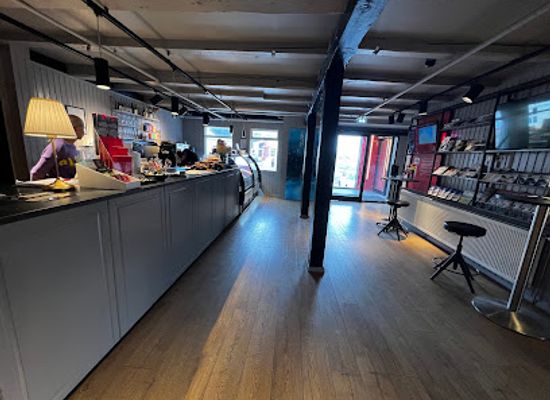 iceland/saudarkrokur/bar/grana-bistro