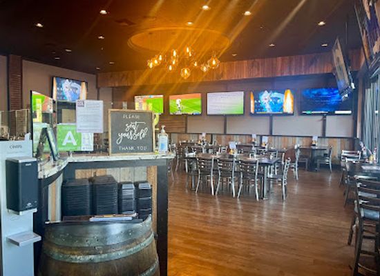 california/santa-clarita/valencia/bar/the-local-pub-grill