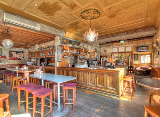 australia/south-east-south-australia/bar/the-colonist
