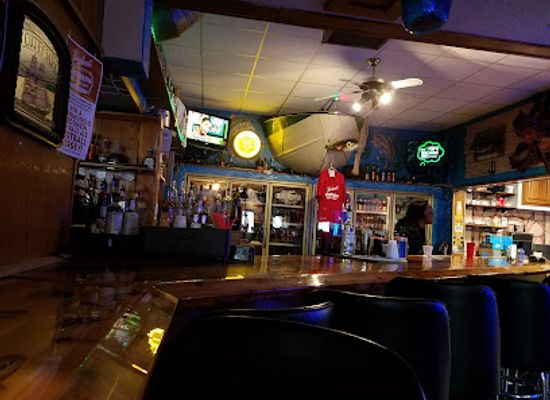 wisconsin/mississippi-river-valley/bar/harbor-bar-restaurant-marina