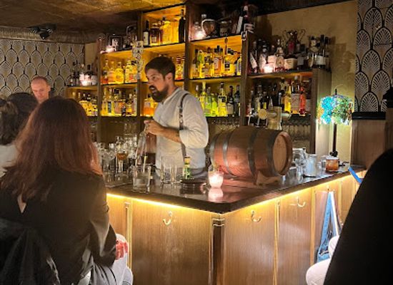 france/paris/bar/moonshiner