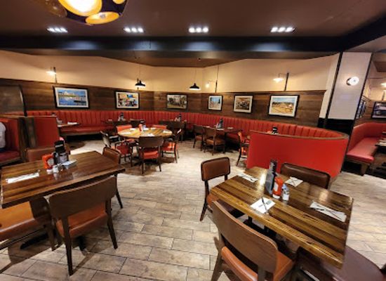 pennsylvania/pocono-mountains/bar/guy-fieri-s-mt-pocono-kitchen