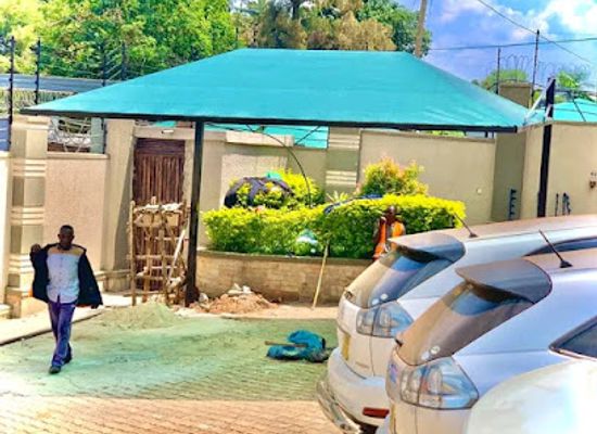 uganda/queen-elizabeth-national-park/bar/sky-7-bar-and-lodges