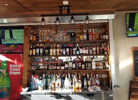 saint-vincent-and-the-grenadines/saint-david/bar/tree-bar