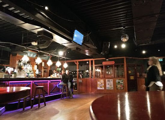 finland/north-ostrobothnia/bar/pub-olohuone