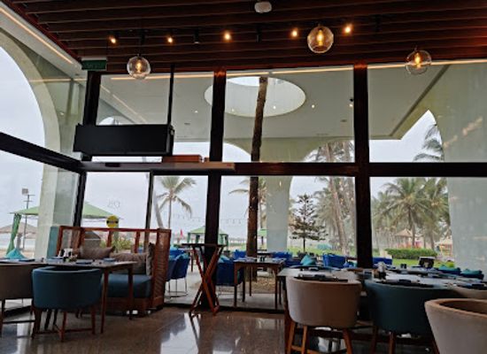 oman/salalah/bar/ocean-blue-beach-house