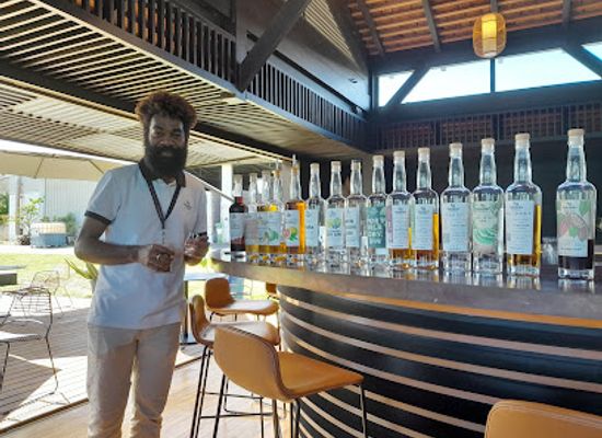 solomon-islands/temotu/bar/83-islands-distillery