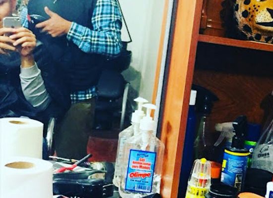 guatemala/huehuetenango/bar/oscar-s-barber-shop