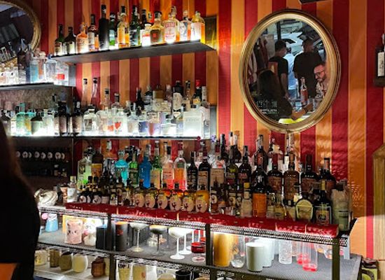 italy/sicily/bar/circus-cocktail-bar