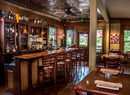 colorado/pagosa-springs/bar/alley-house-grille