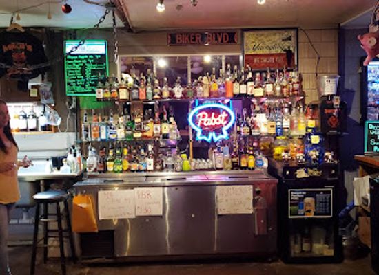 north-carolina/hickory/bar/wizard-s-restaurant-saloon