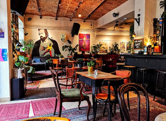 hungary/bakony/bar/papirkutya