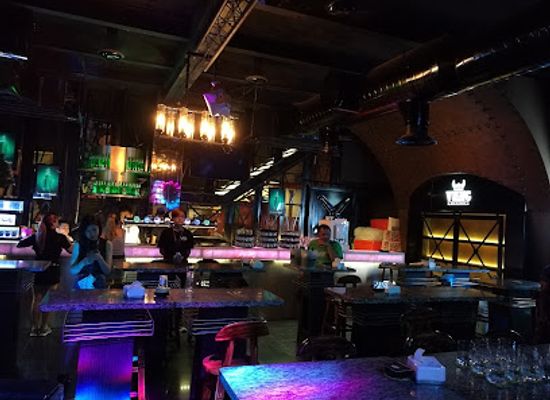 malaysia/ipoh/new-town/bar/viking-village-bar-of-music-pub-bar-bistro-ipoh