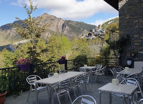 spain/catalonia/bar/plato-bar-restaurant-barruera