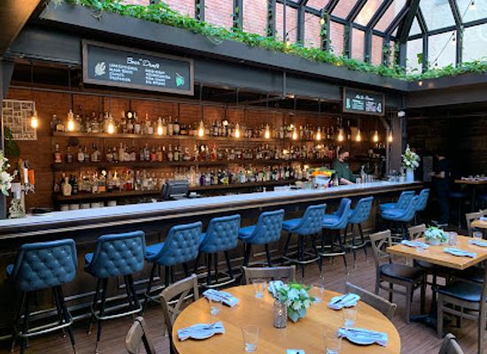 canada/halifax/bar/lot-six-bar-restaurant
