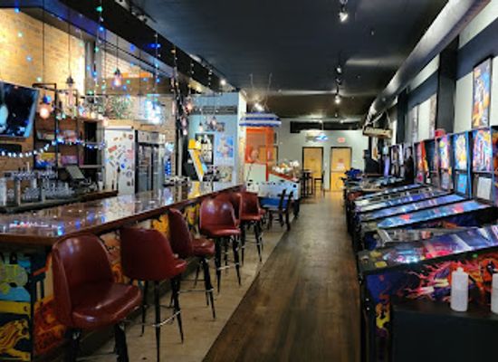 tennessee/knoxville/university-of-tennessee/bar/suttree-s-high-gravity-tavern