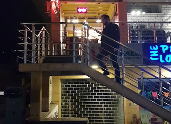 lebanon/nabatieh/bar/addict-burger