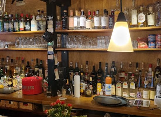 germany/bremen/altstadt/bar/schnoor-destille-bremen