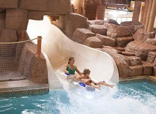 wisconsin/baraboo-range/bar/great-wolf-lodge-water-park-wisconsin-dells