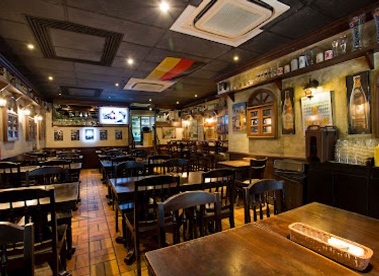 singapore/bukit-timah/bar/baden-restaurant-pub