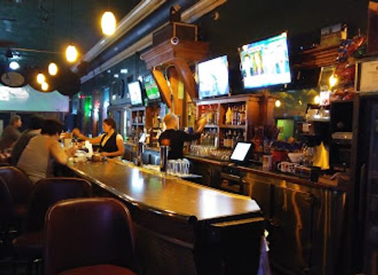idaho/lost-river-valley/bar/first-national-bar