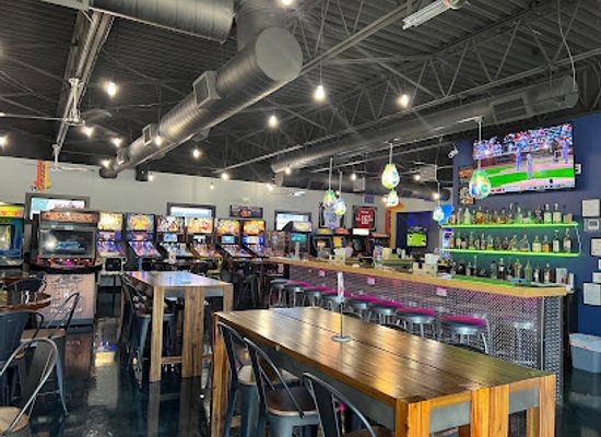 oklahoma/bartlesville/bar/remi-s-arcade-bistro