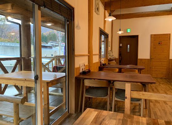 japan/zao-onsen/bar/kasheru