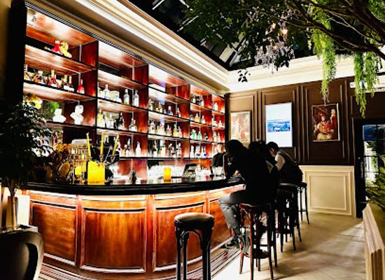 vietnam/mekong-delta/bar/legi-cocktails-dining